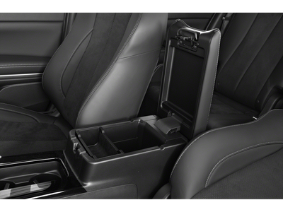 2022 Mitsubishi Eclipse Cross Base