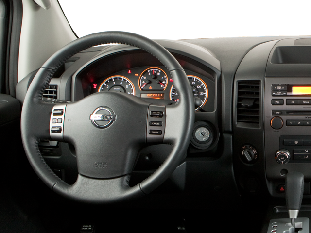 2013 Nissan Titan SV
