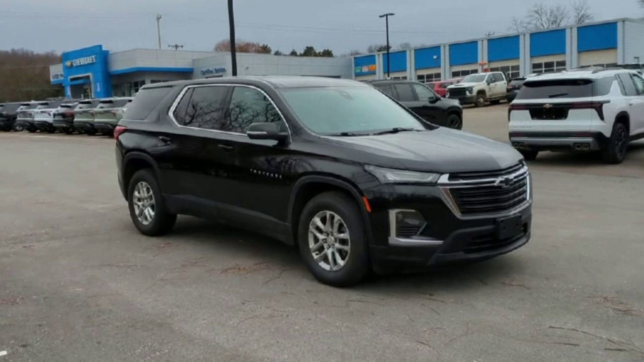 2023 Chevrolet Traverse LS