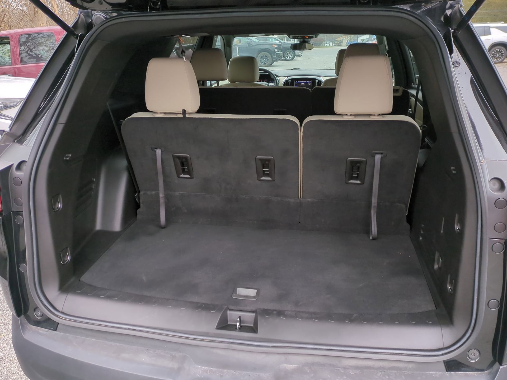 2023 Chevrolet Traverse LS