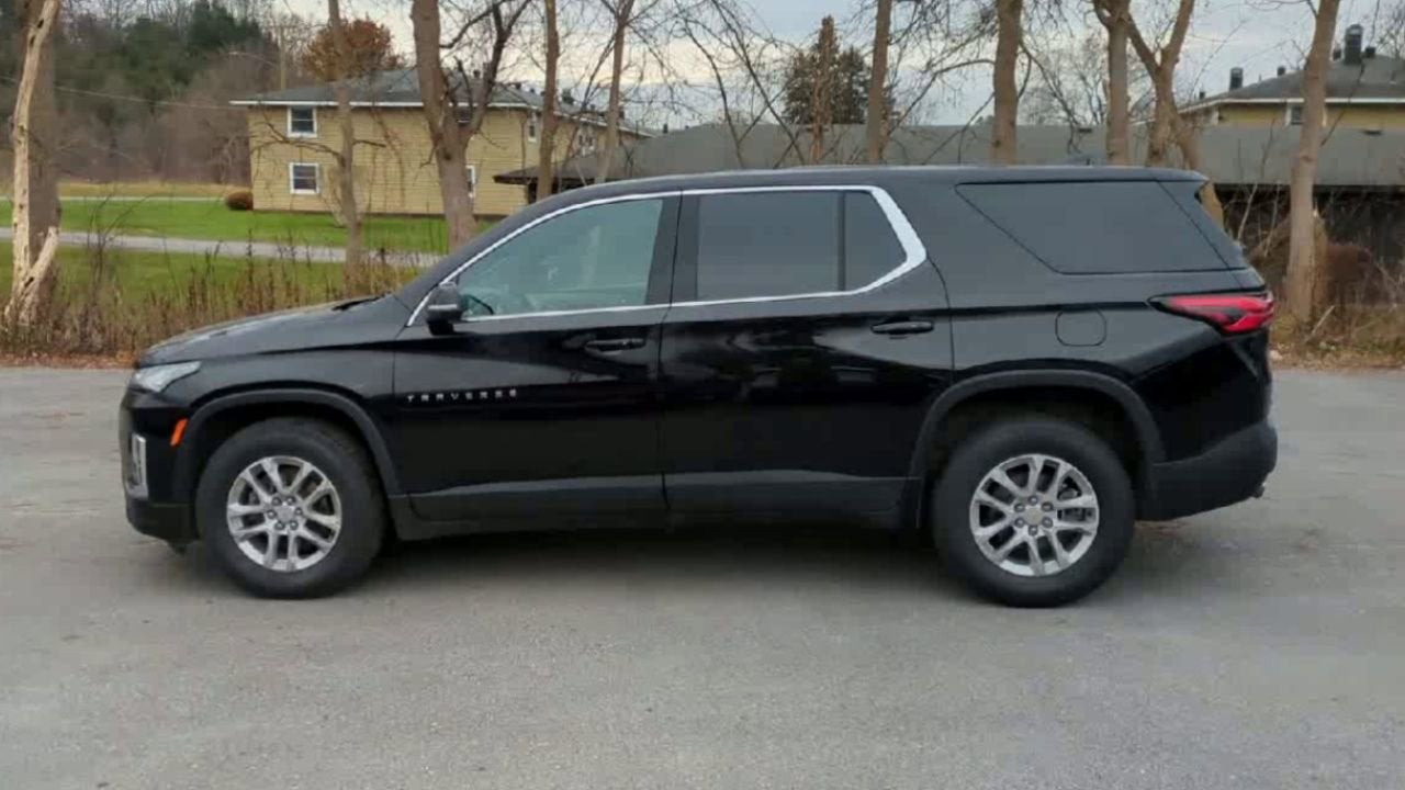 2023 Chevrolet Traverse LS