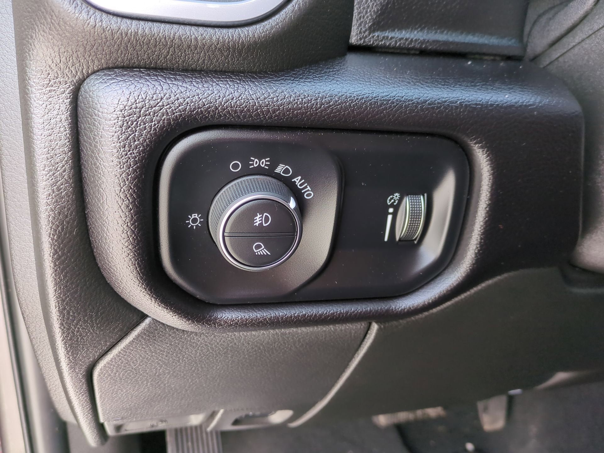 2025 RAM 3500 Big Horn Crew Cab 4x4 6'4" Box