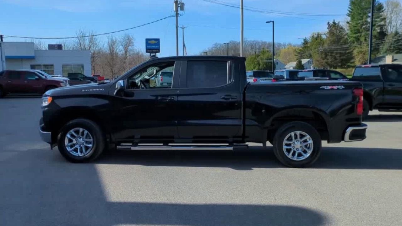 2023 Chevrolet Silverado 1500 LT (2FL)