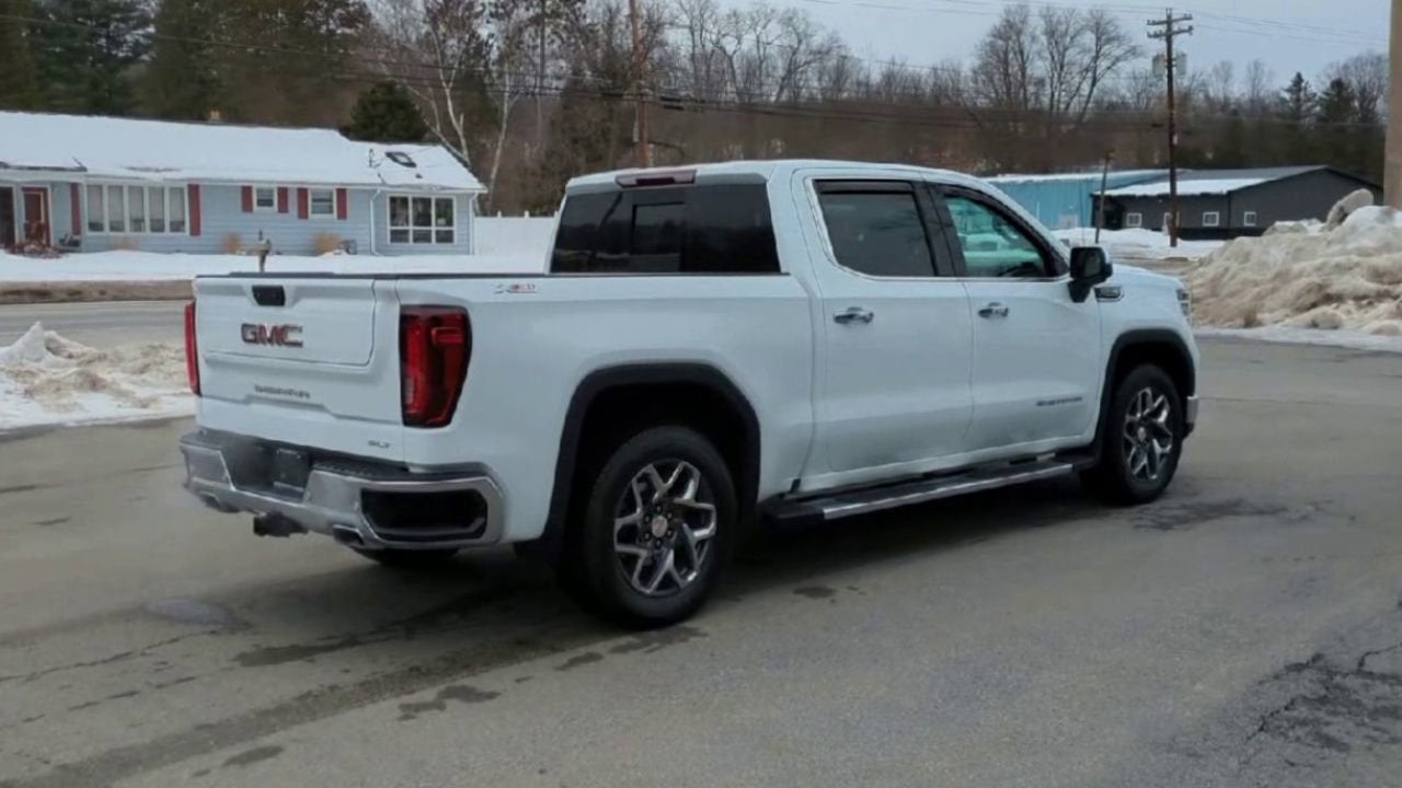 2025 GMC Sierra 1500 SLT