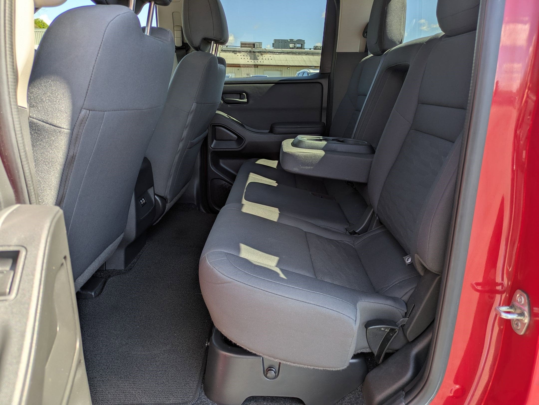 2022 Nissan Frontier S