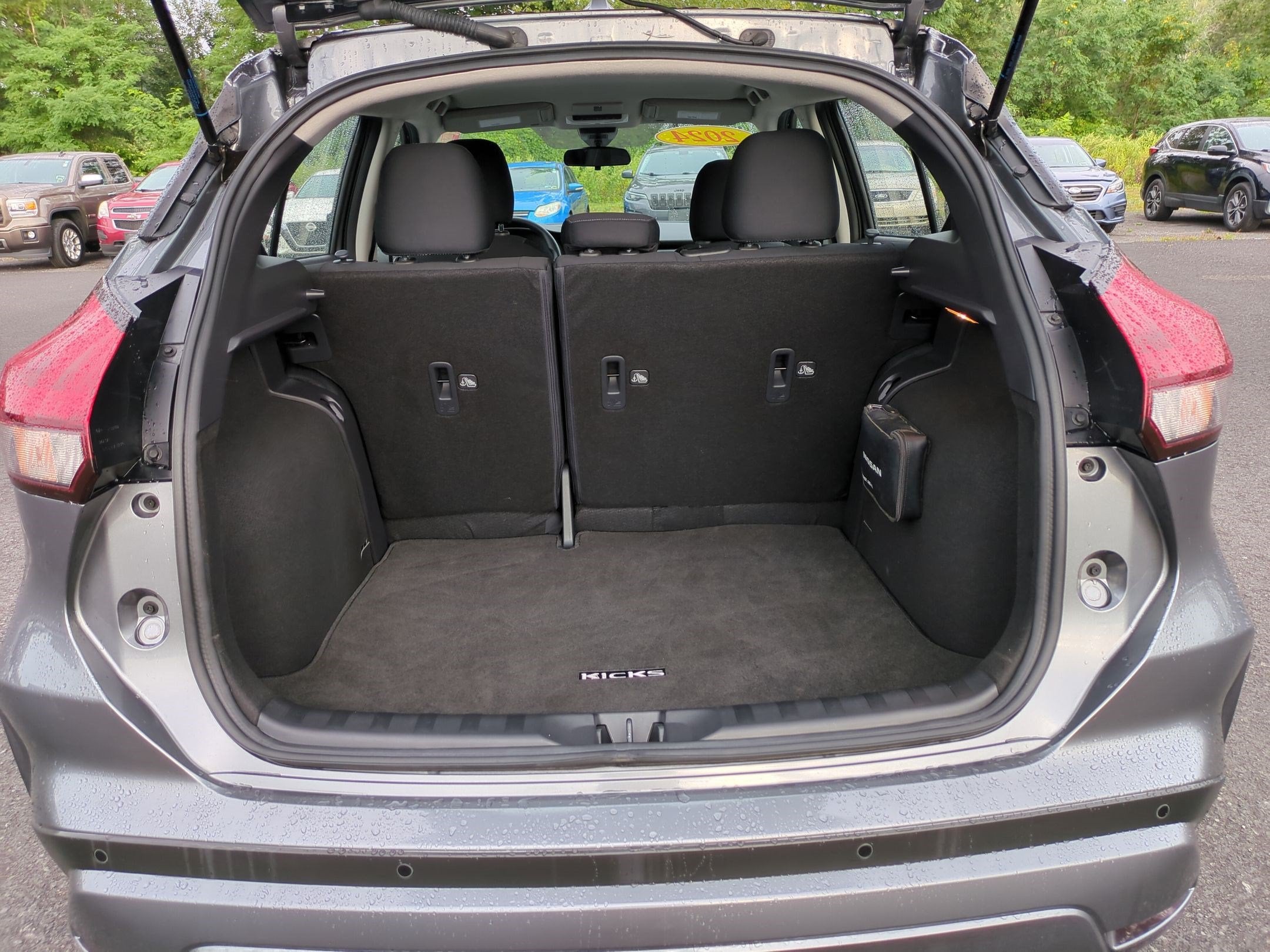 2024 Nissan Kicks SV