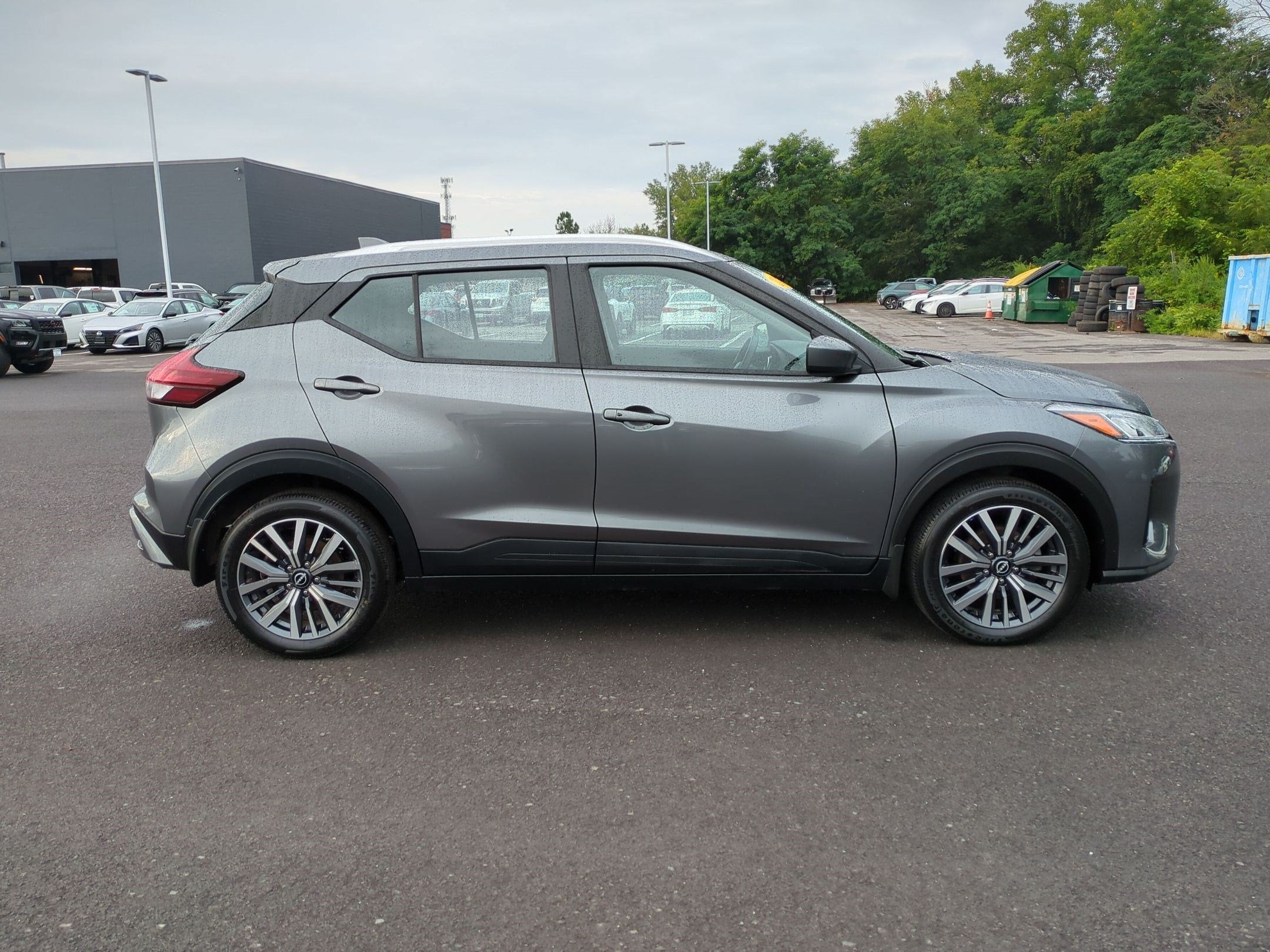 2024 Nissan Kicks SV