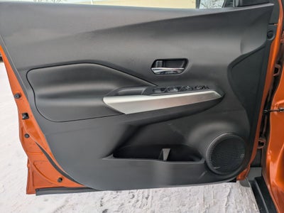 2020 Nissan Kicks SR