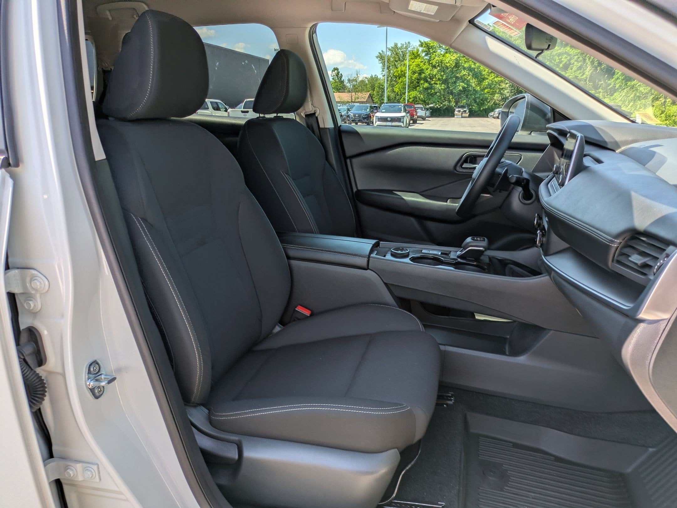 2025 Nissan Rogue S