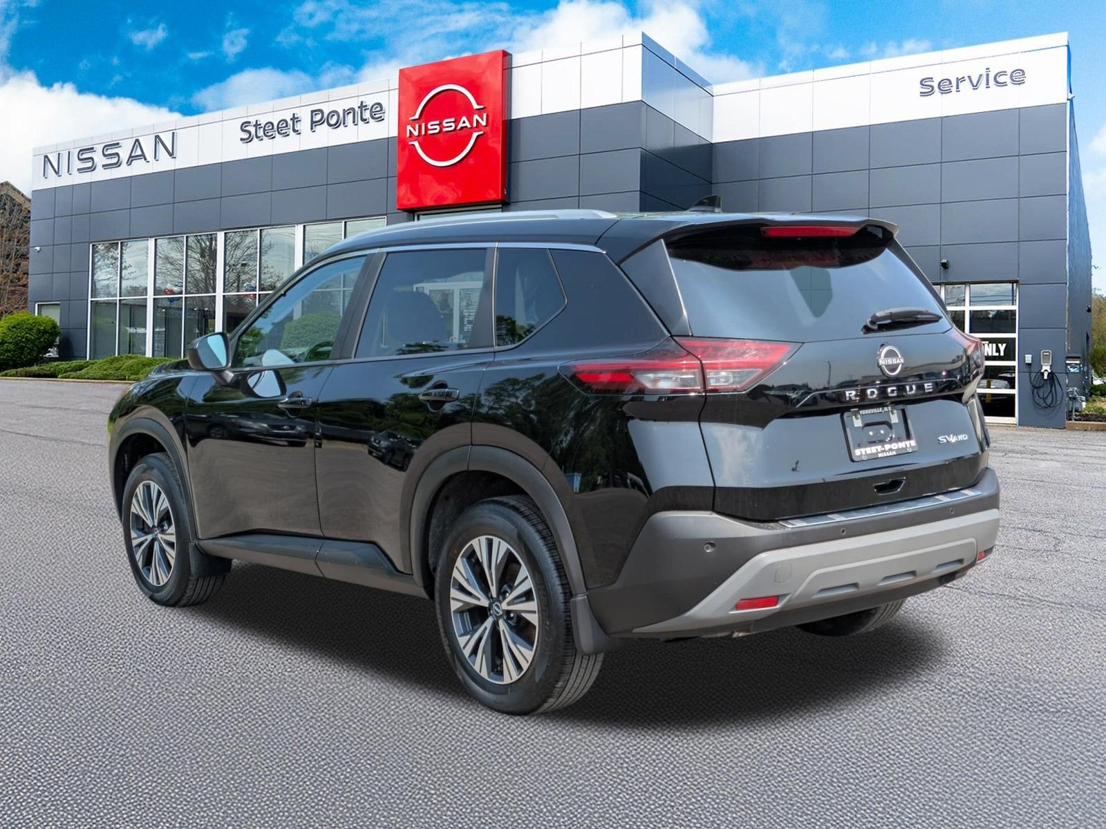 2023 Nissan Rogue SV