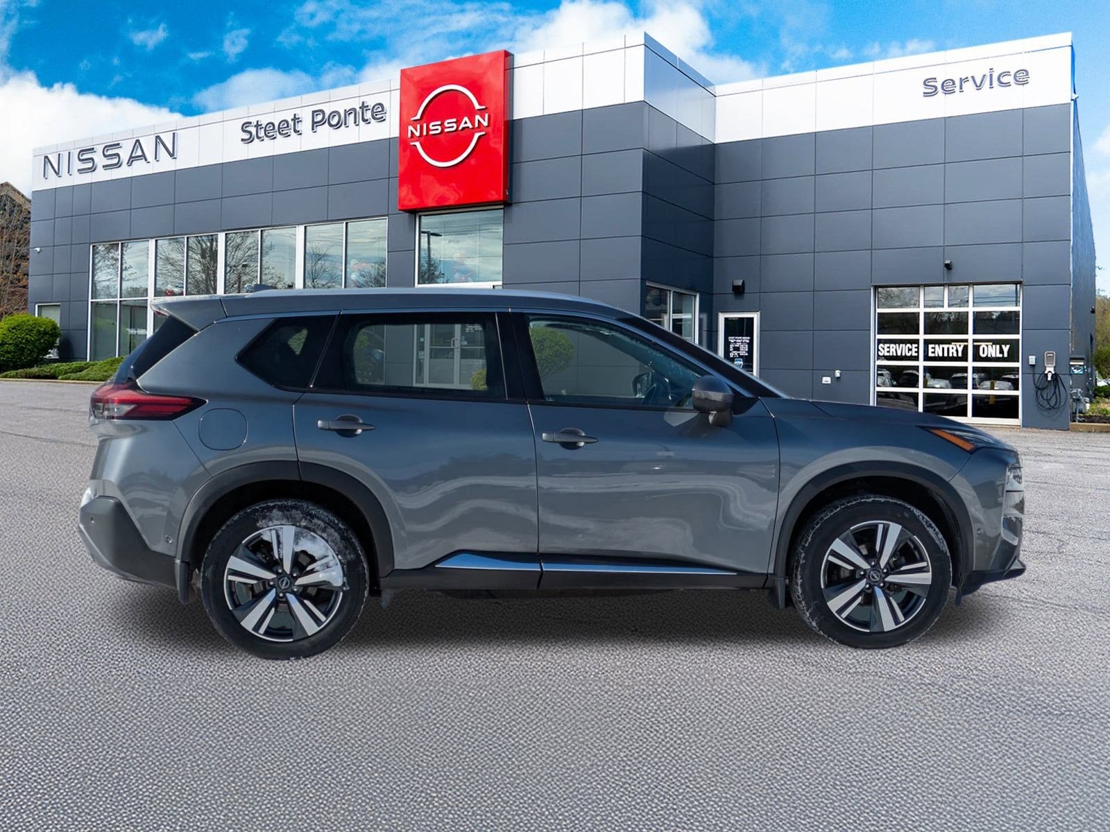 2023 Nissan Rogue SL