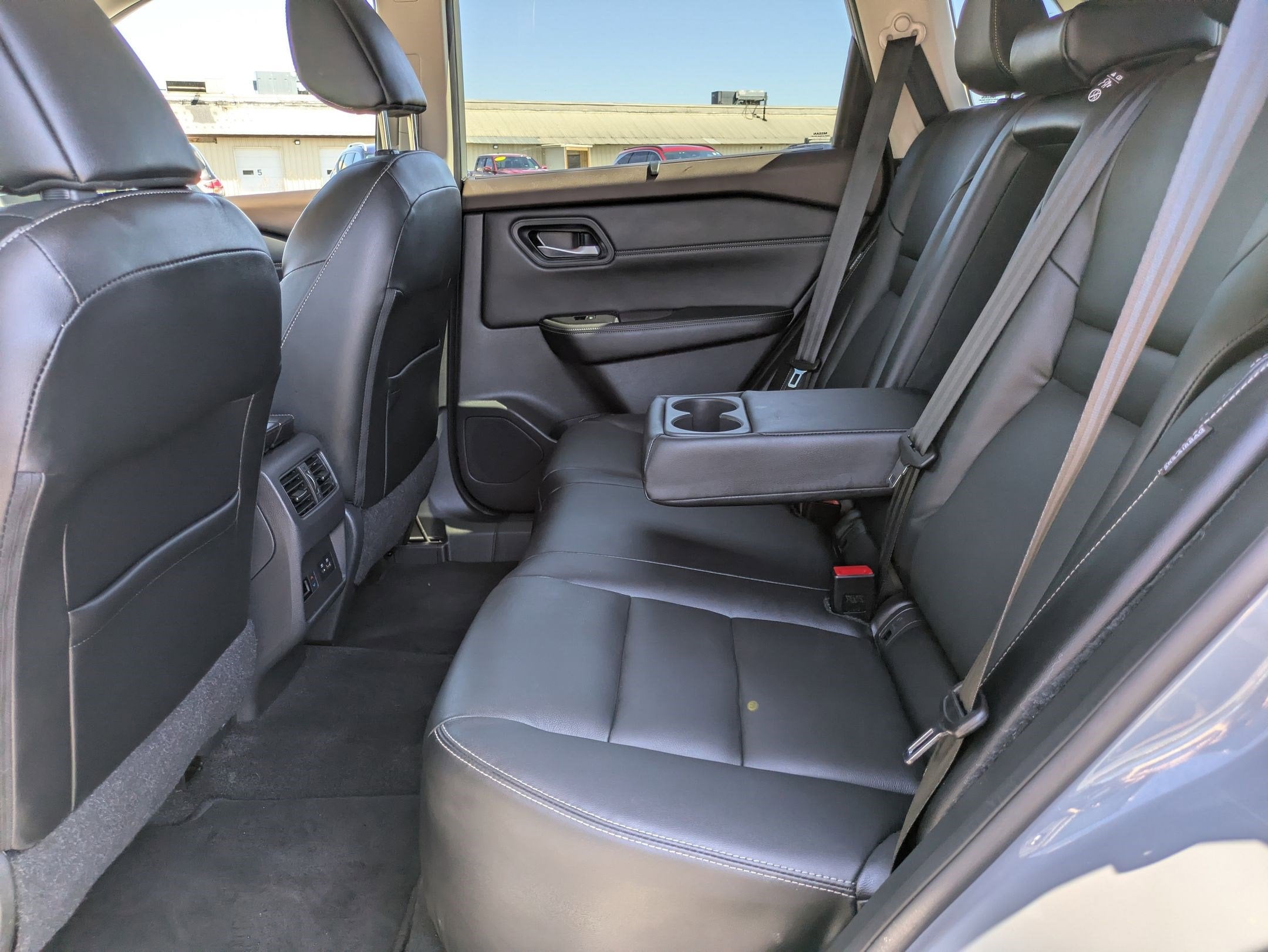 2022 Nissan Rogue SL
