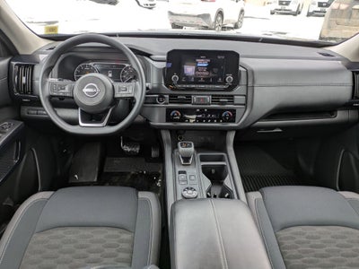 2025 Nissan Pathfinder S