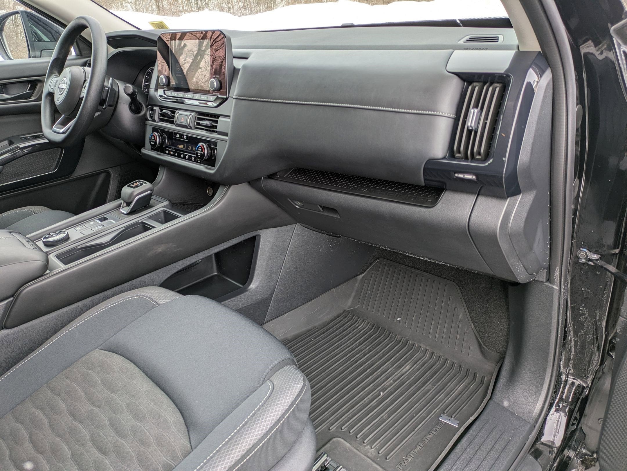 2025 Nissan Pathfinder S