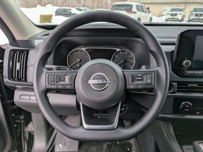 2025 Nissan Pathfinder S