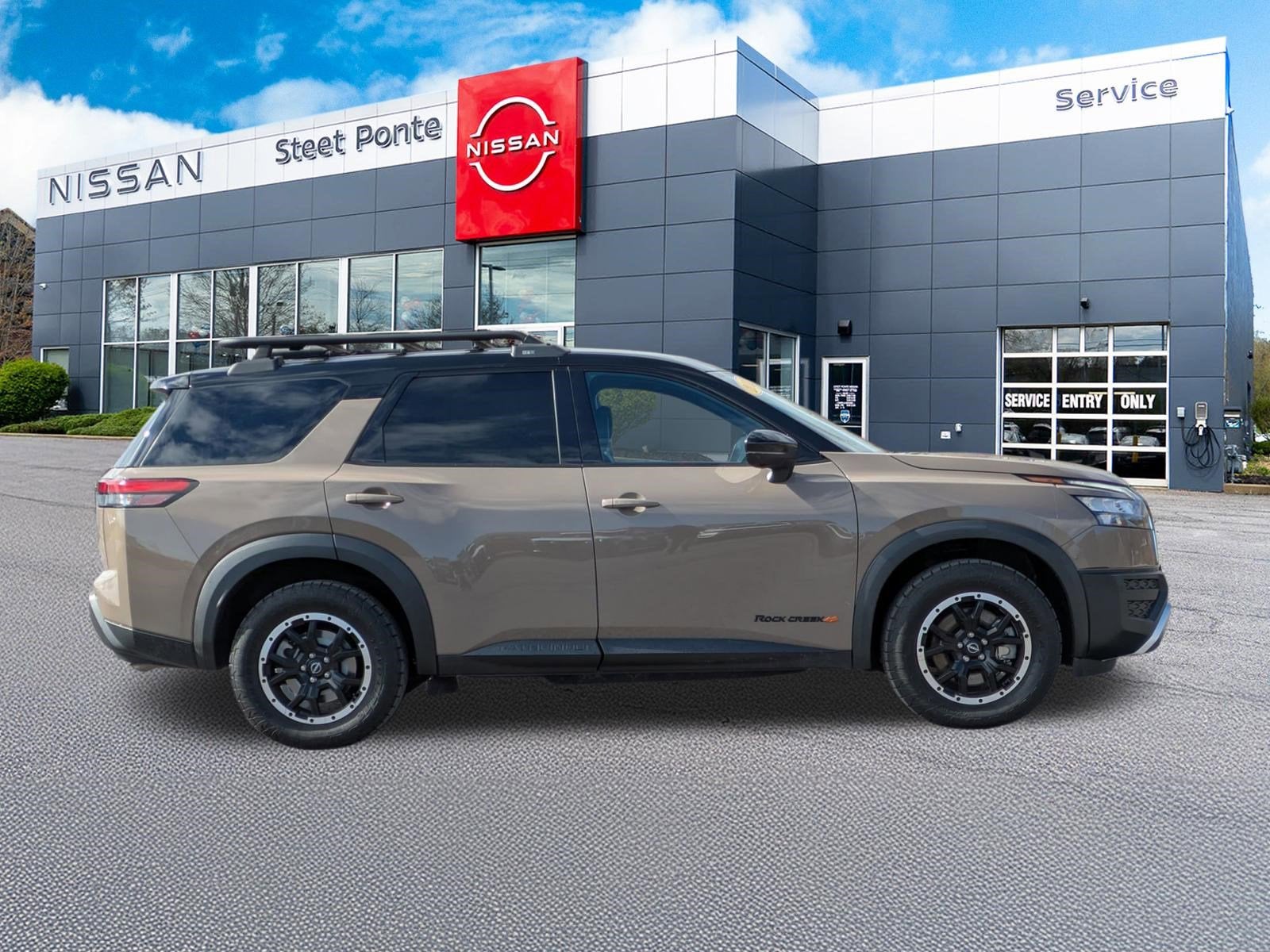 2023 Nissan Pathfinder Rock Creek