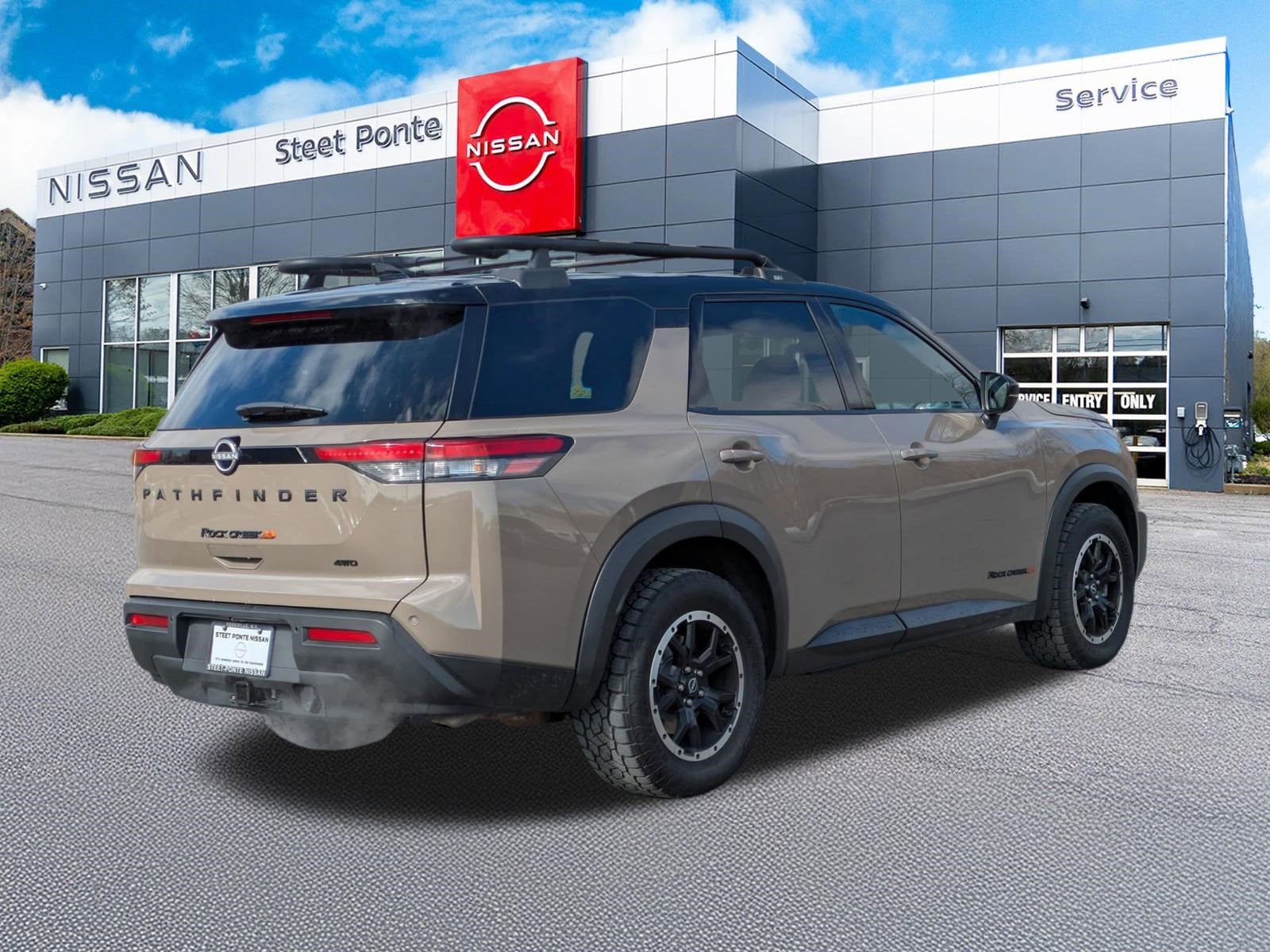 2023 Nissan Pathfinder Rock Creek