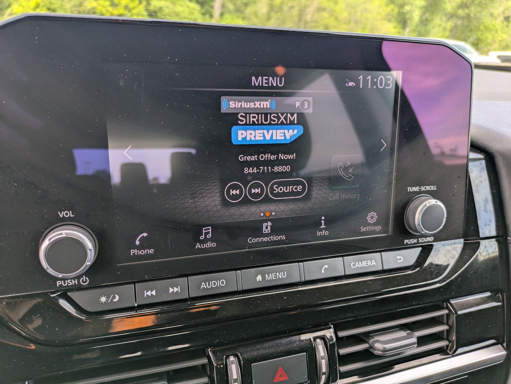 2023 Nissan Pathfinder SV