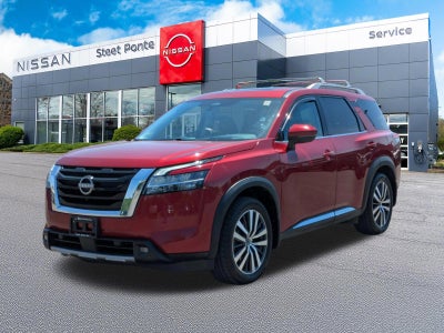 2022 Nissan Pathfinder Platinum