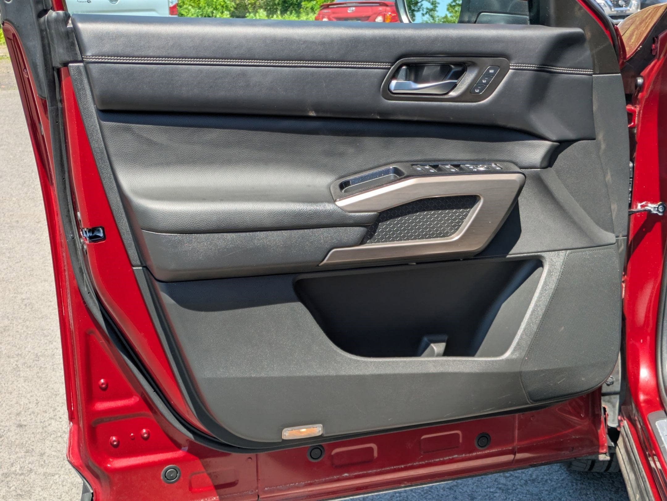 2022 Nissan Pathfinder Platinum
