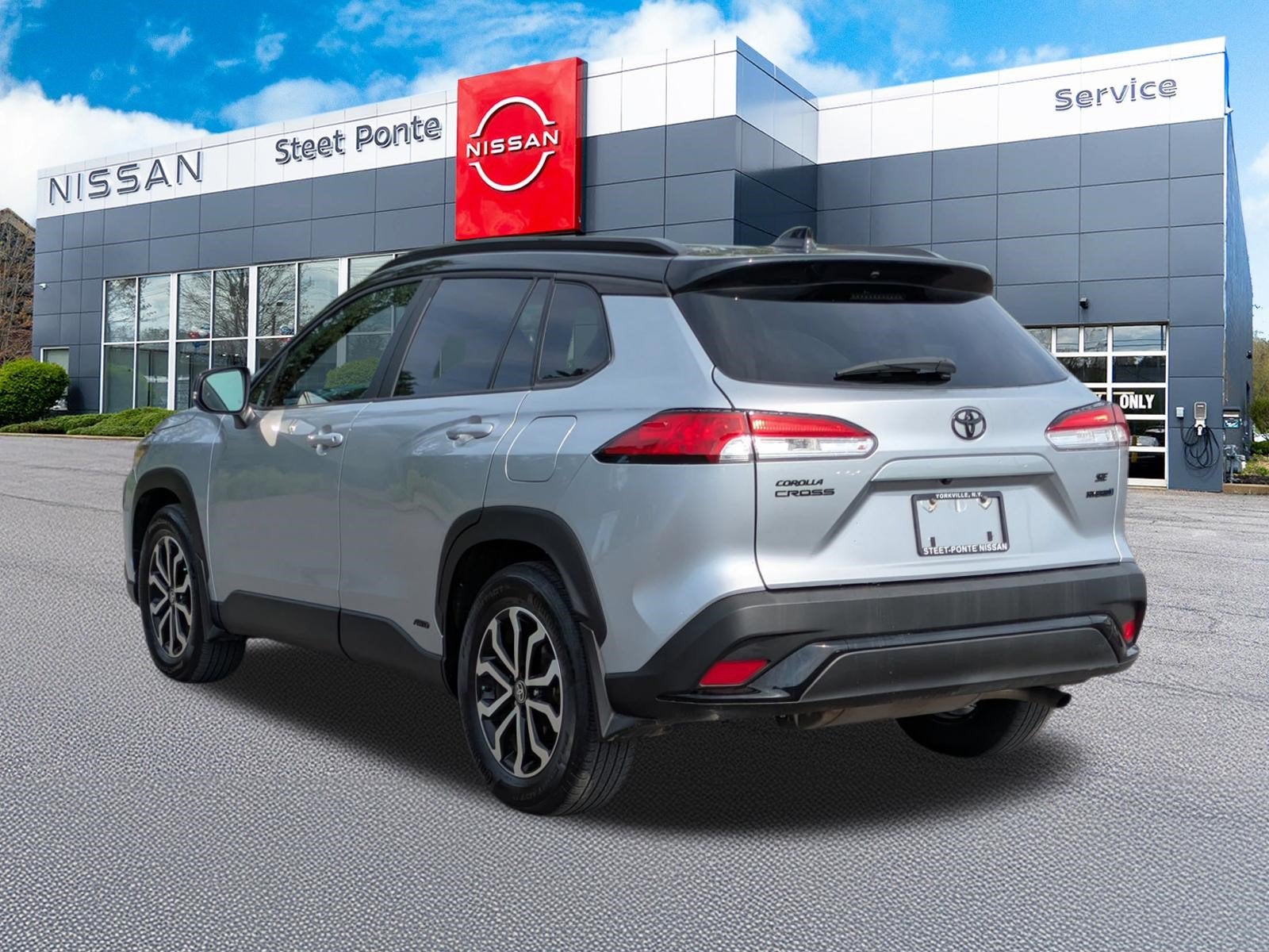 2024 Toyota Corolla Cross Hybrid SE