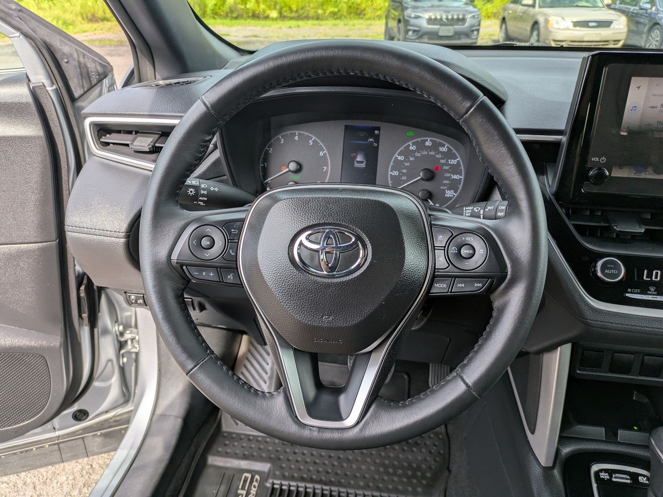 2024 Toyota Corolla Cross Hybrid SE