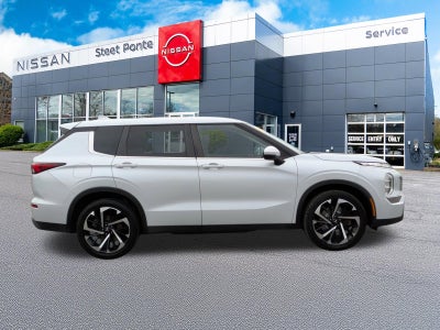 2022 Mitsubishi Outlander ES