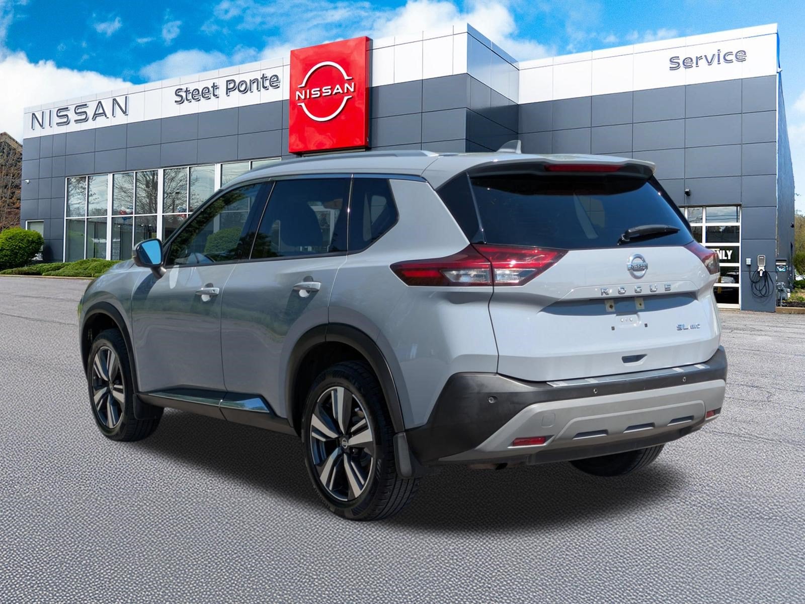 2021 Nissan Rogue SL