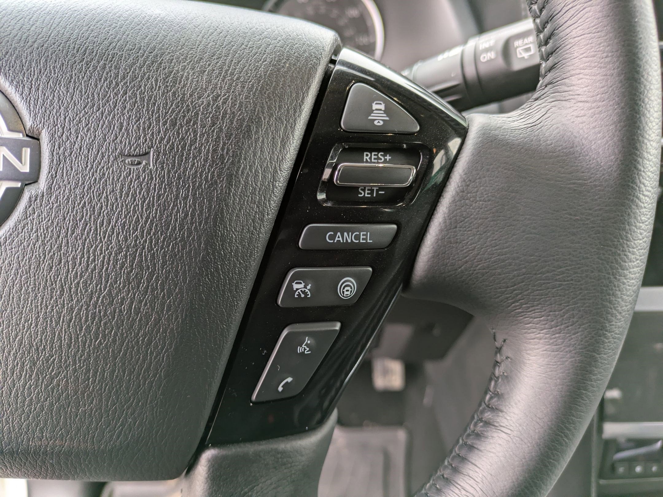 2024 Nissan Armada SV