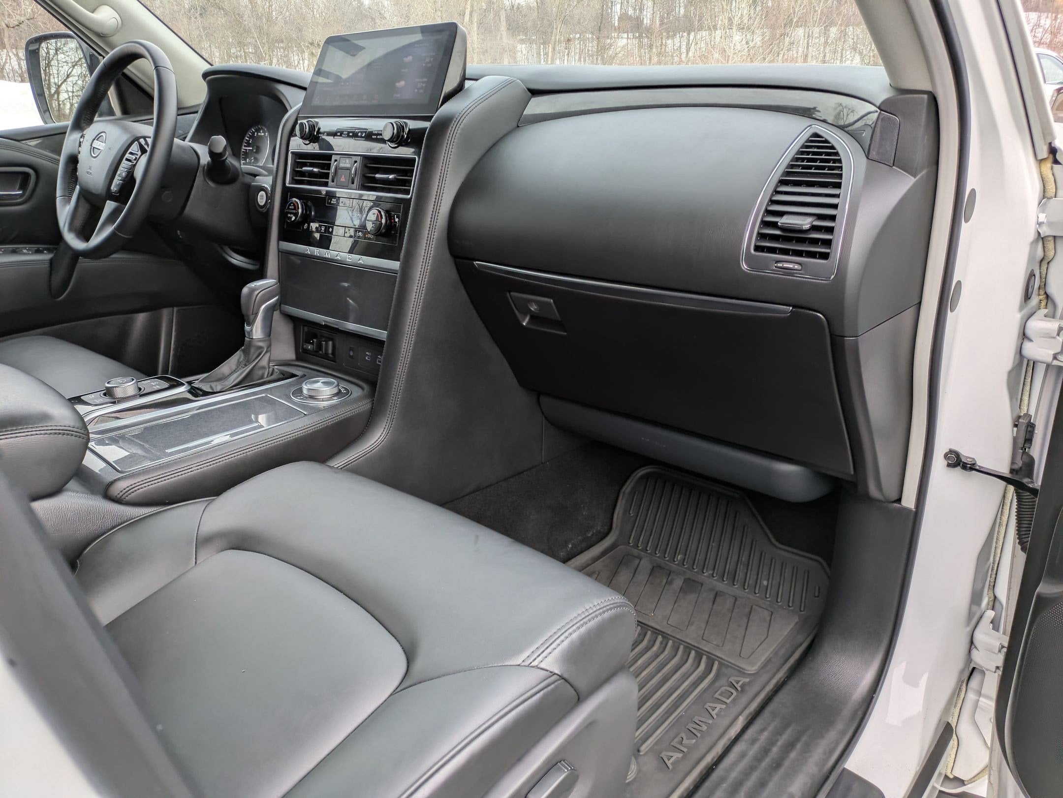 2024 Nissan Armada SV