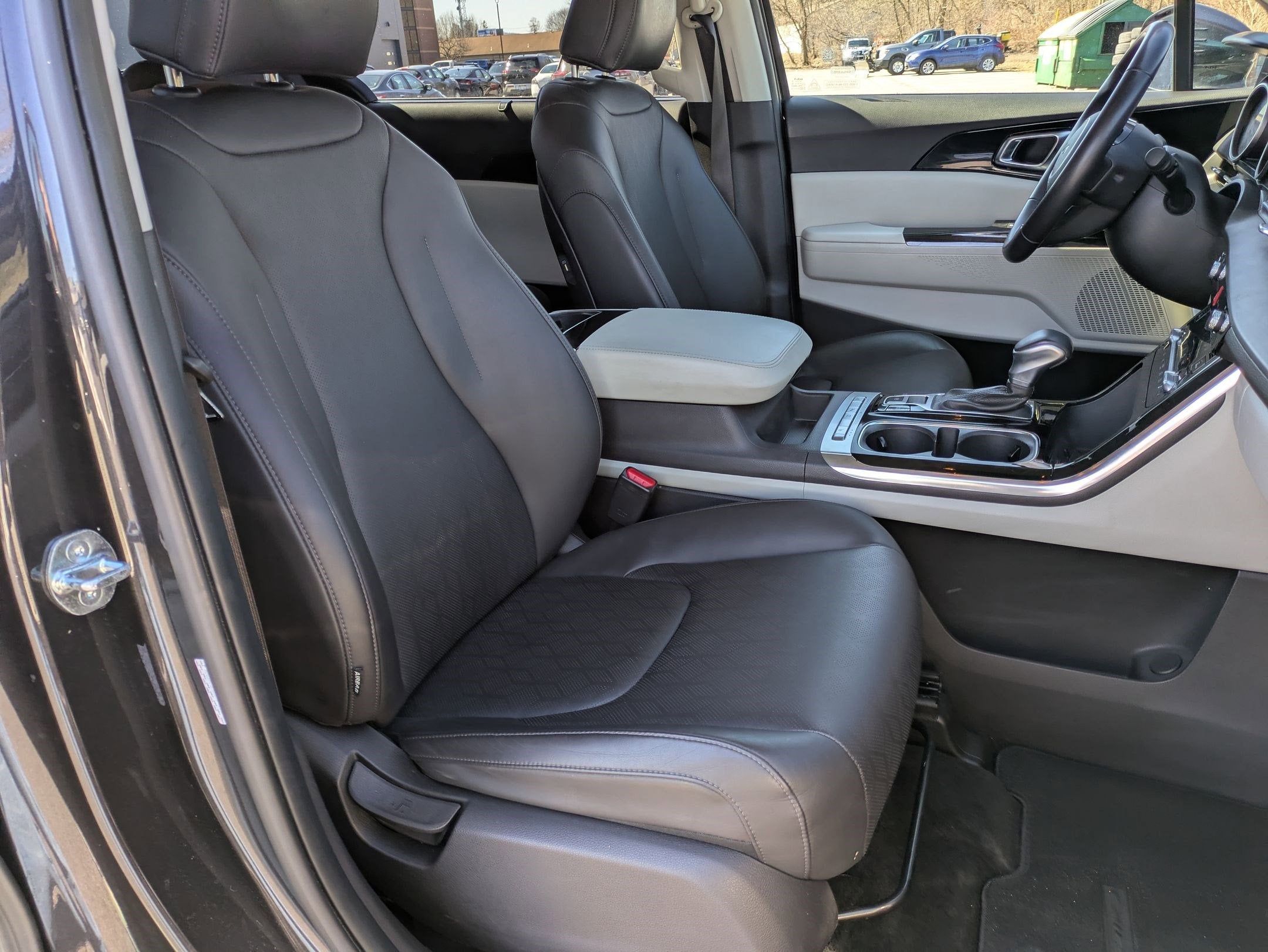 2024 Kia Carnival EX