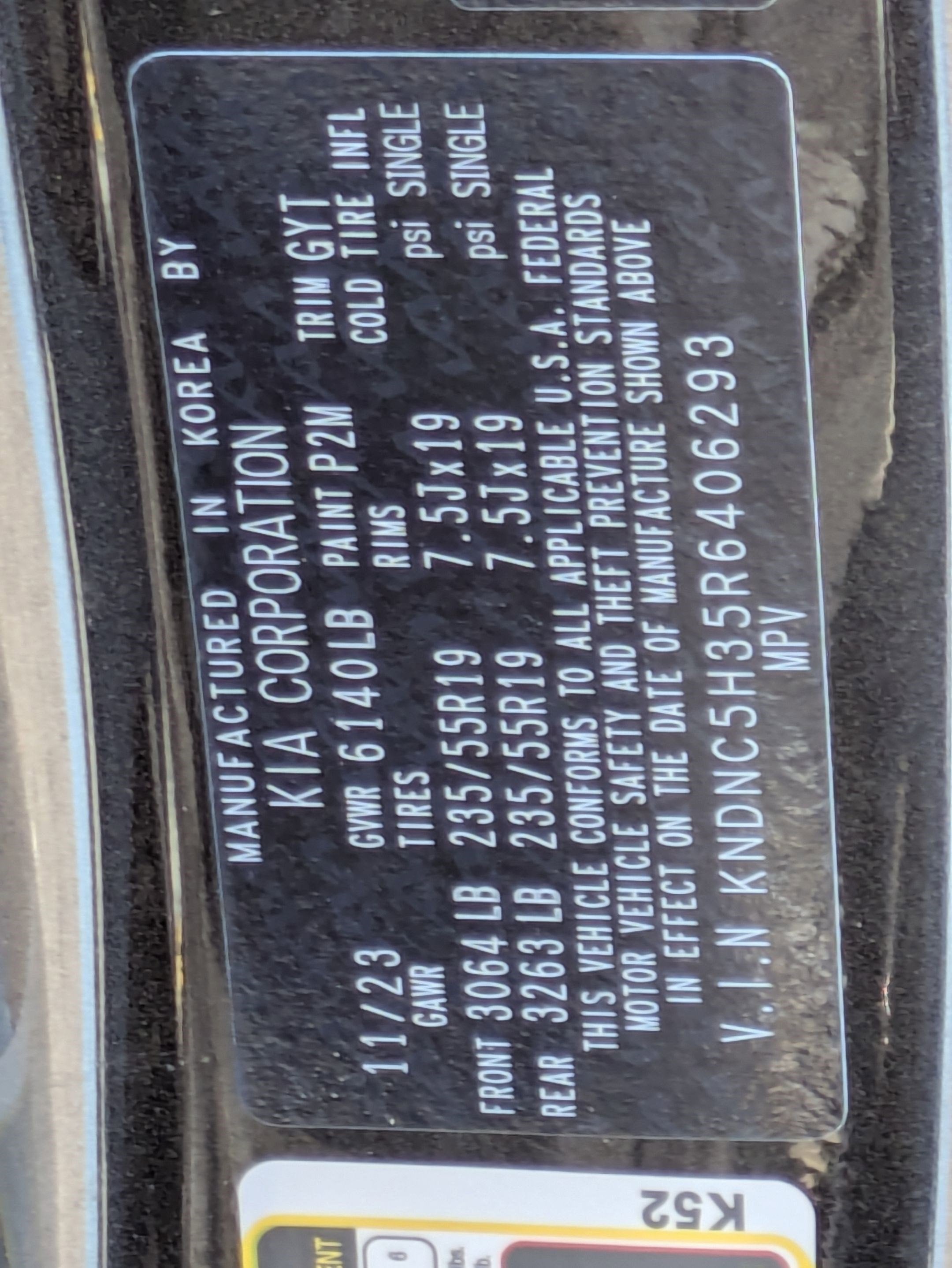 2024 Kia Carnival EX