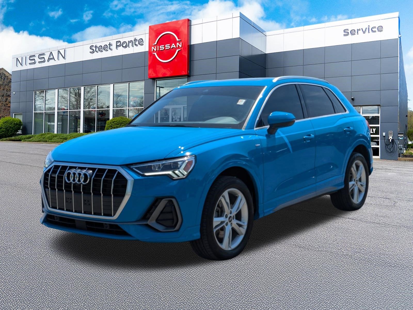 2023 Audi Q3 S line Premium Plus