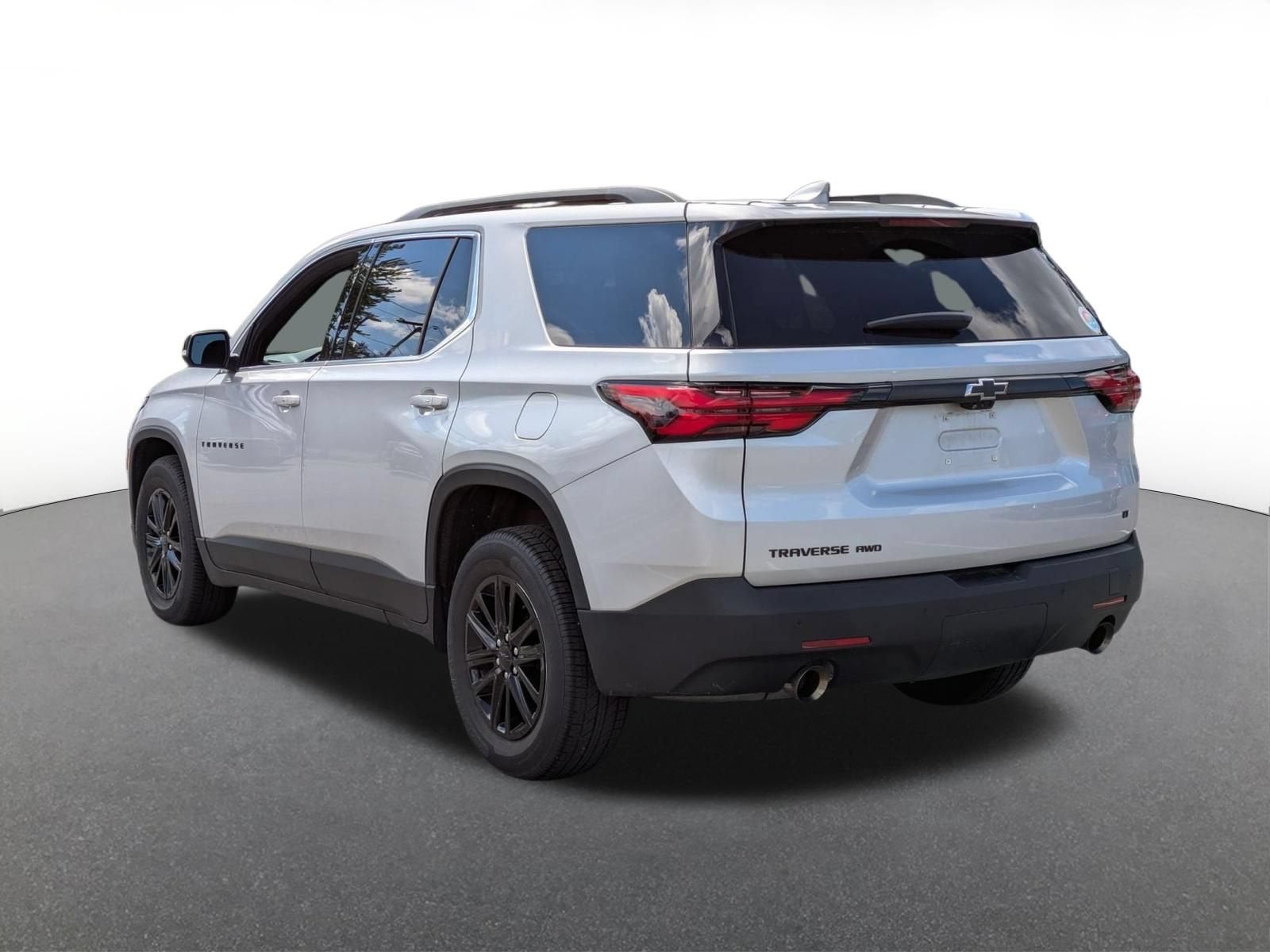2022 Chevrolet Traverse LT Cloth