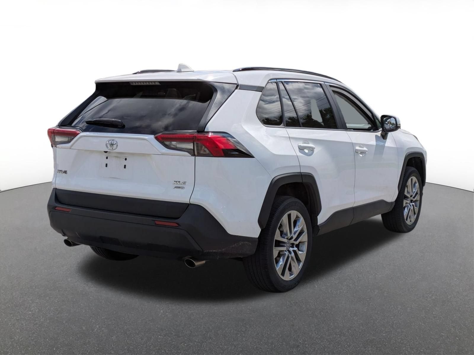 2019 Toyota RAV4 XLE Premium