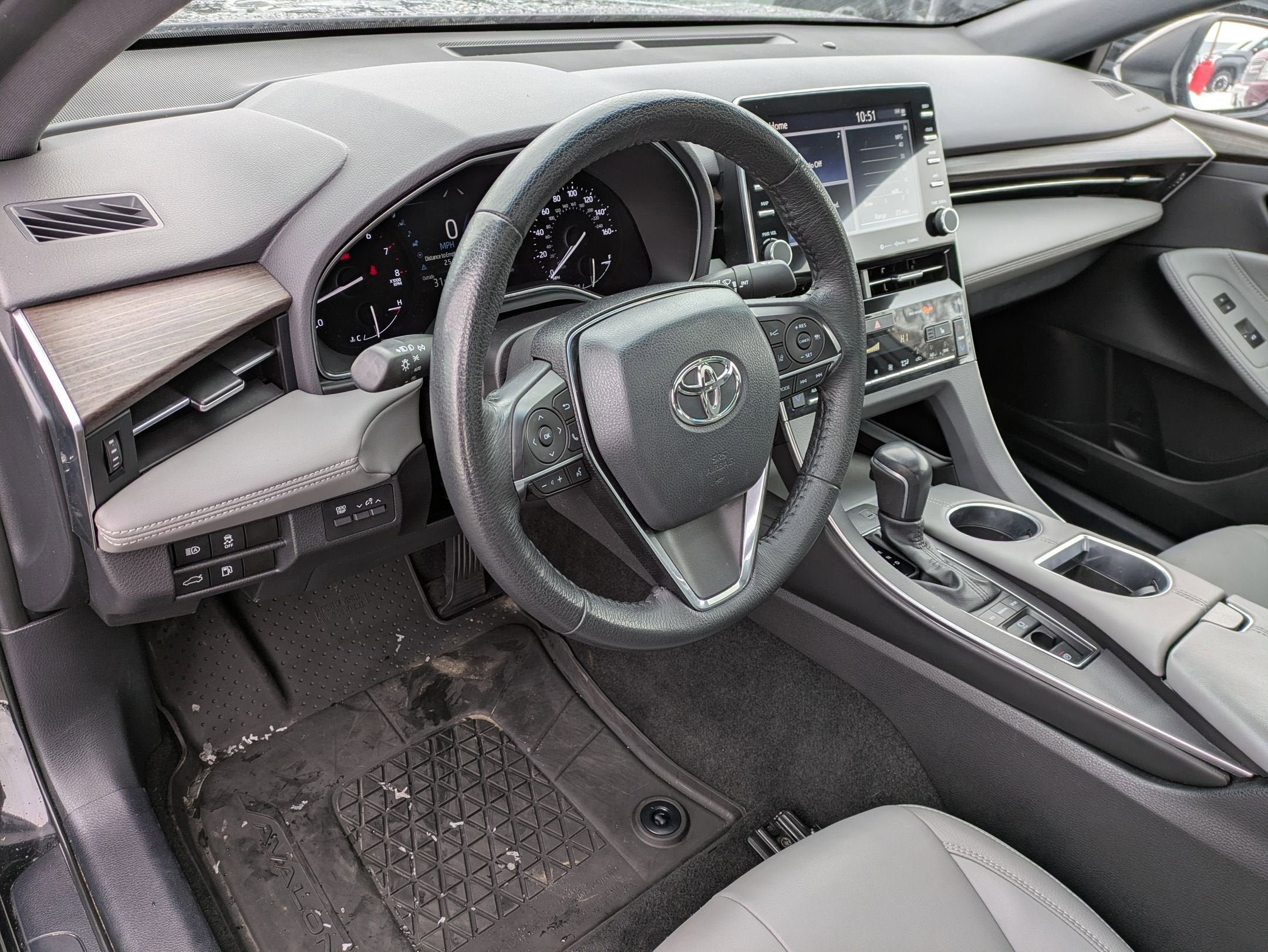 2022 Toyota Avalon XLE