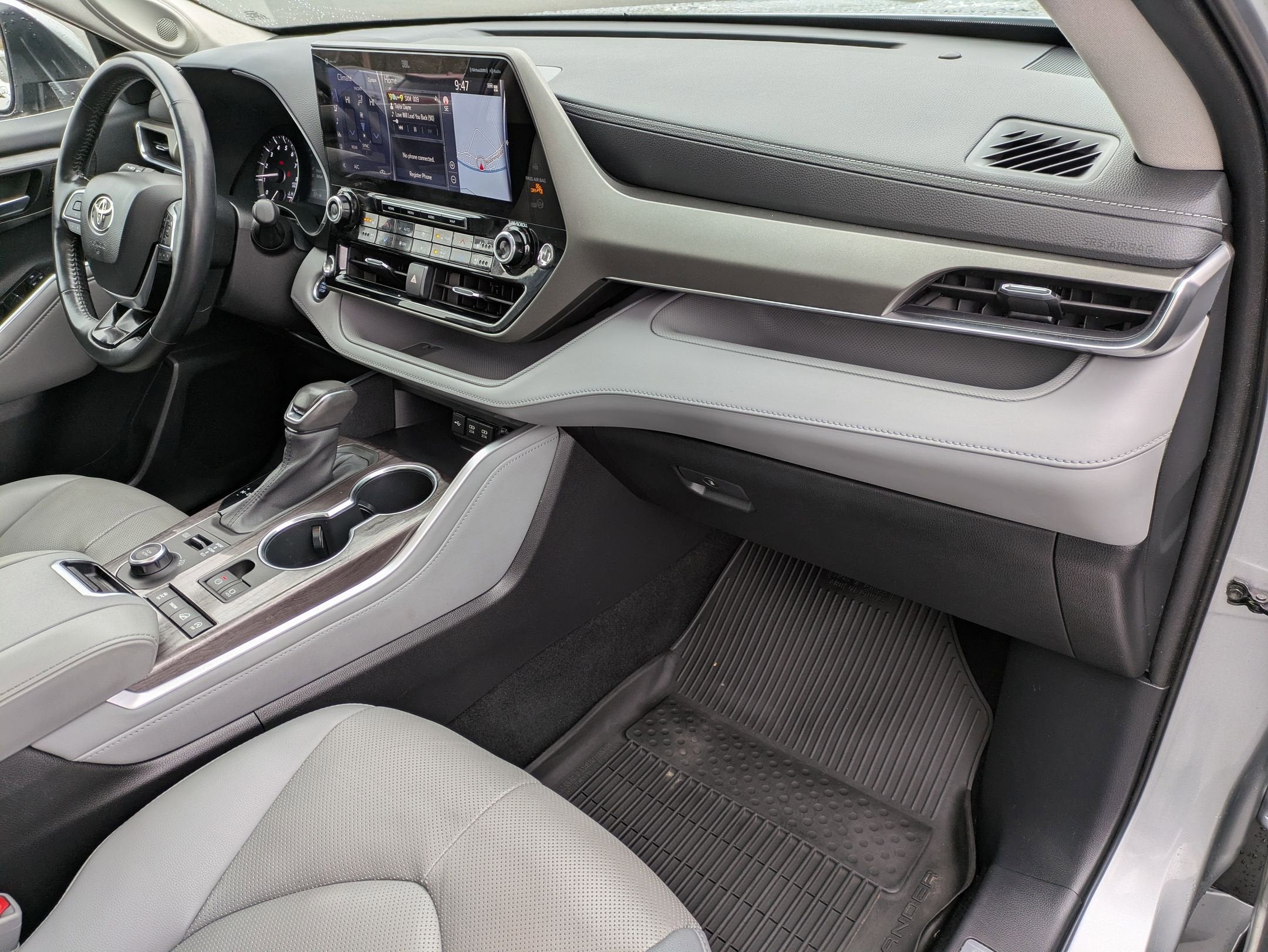 2021 Toyota Highlander Base