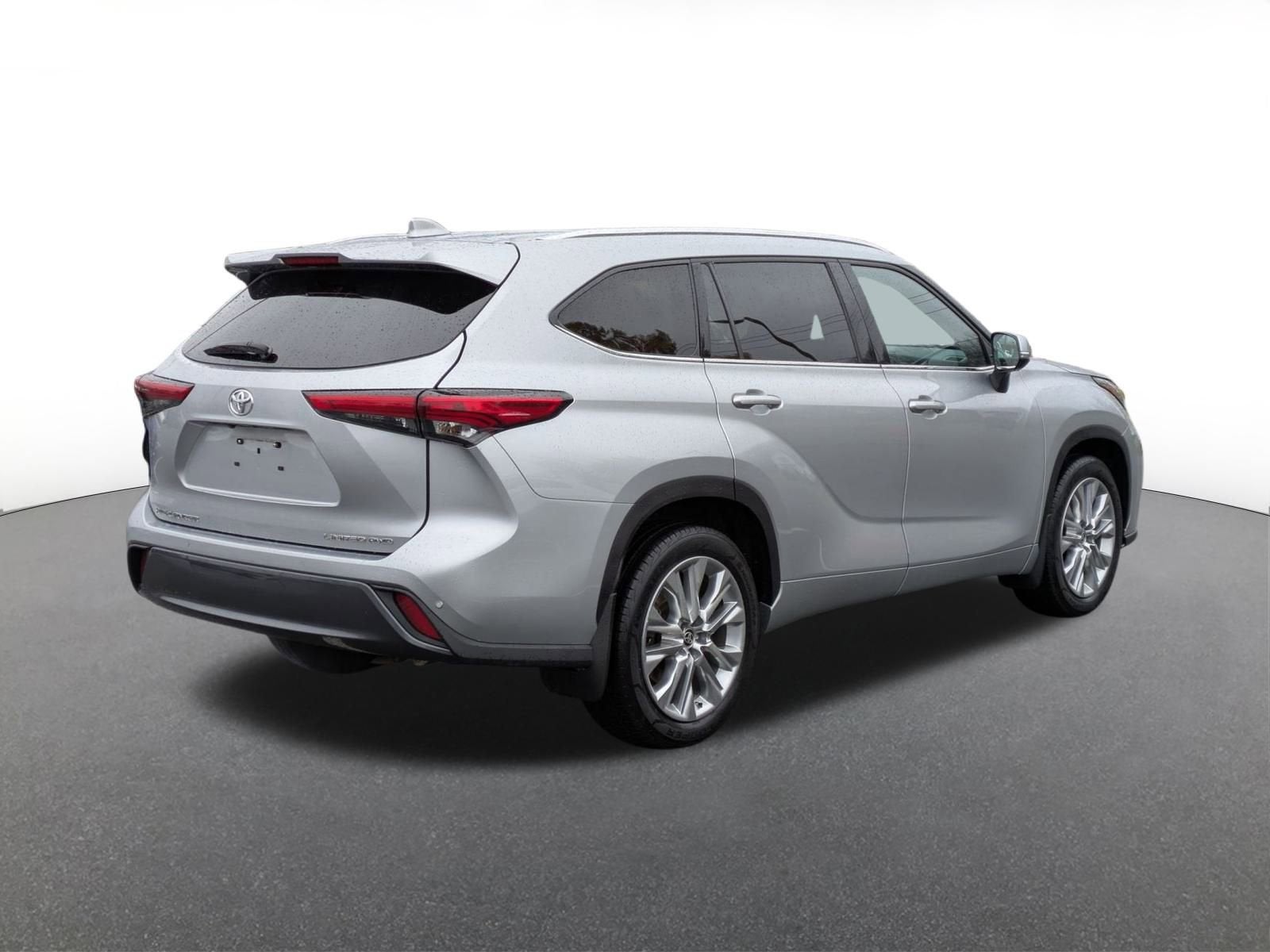 2021 Toyota Highlander Base