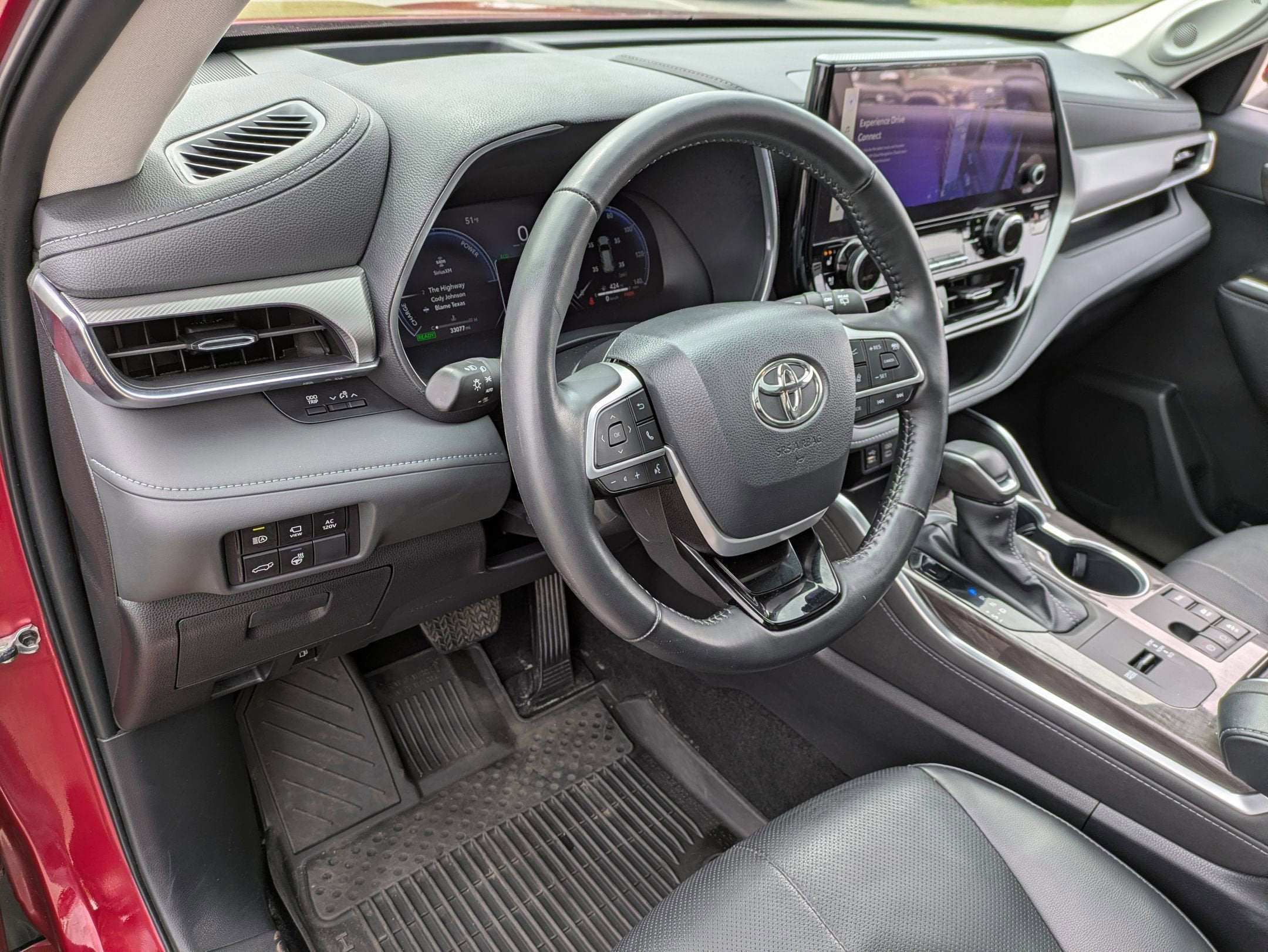 2023 Toyota Highlander Hybrid Platinum