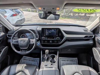 2022 Toyota Highlander Base