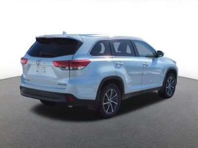 2019 Toyota Highlander Base