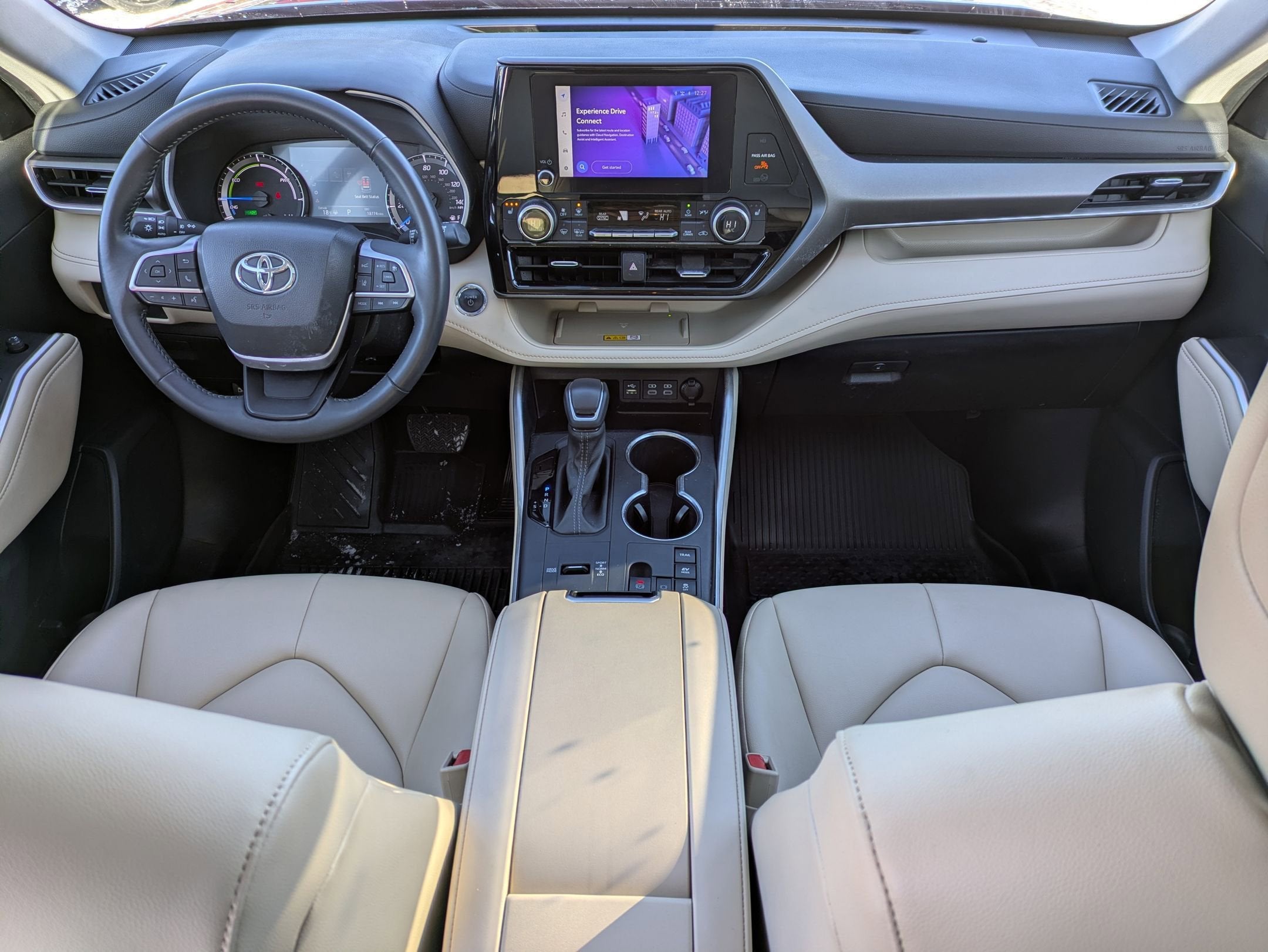 2023 Toyota Highlander Base
