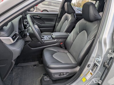 2023 Toyota Highlander XSE