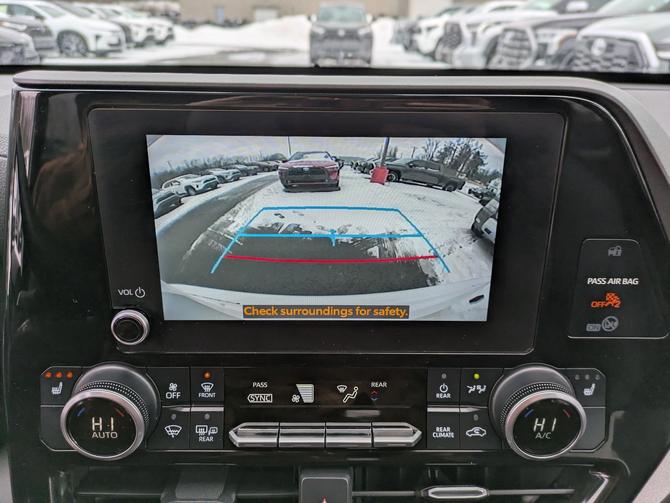 2023 Toyota Highlander Base