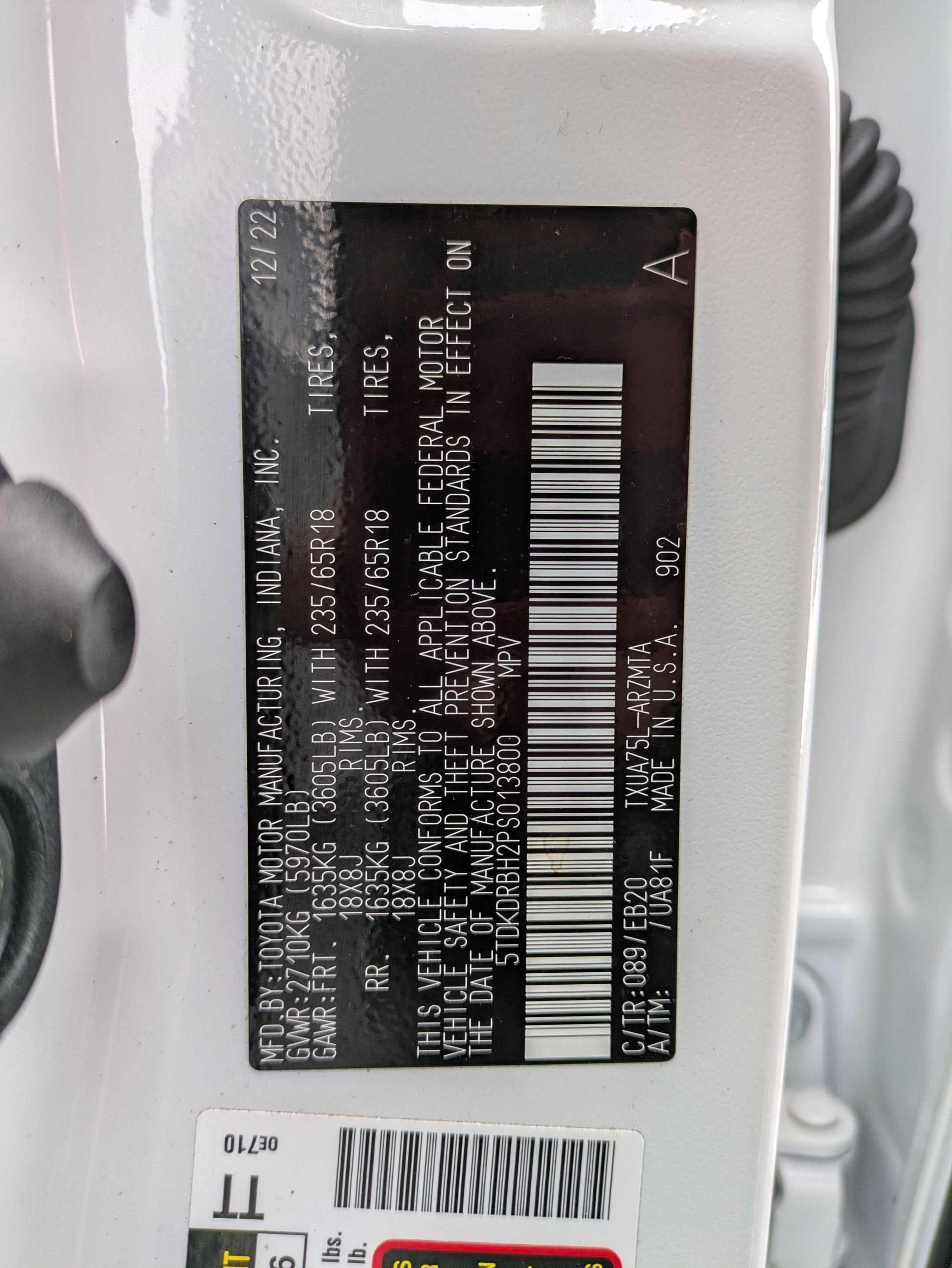 2023 Toyota Highlander Base