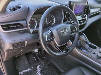 2023 Toyota Highlander Base