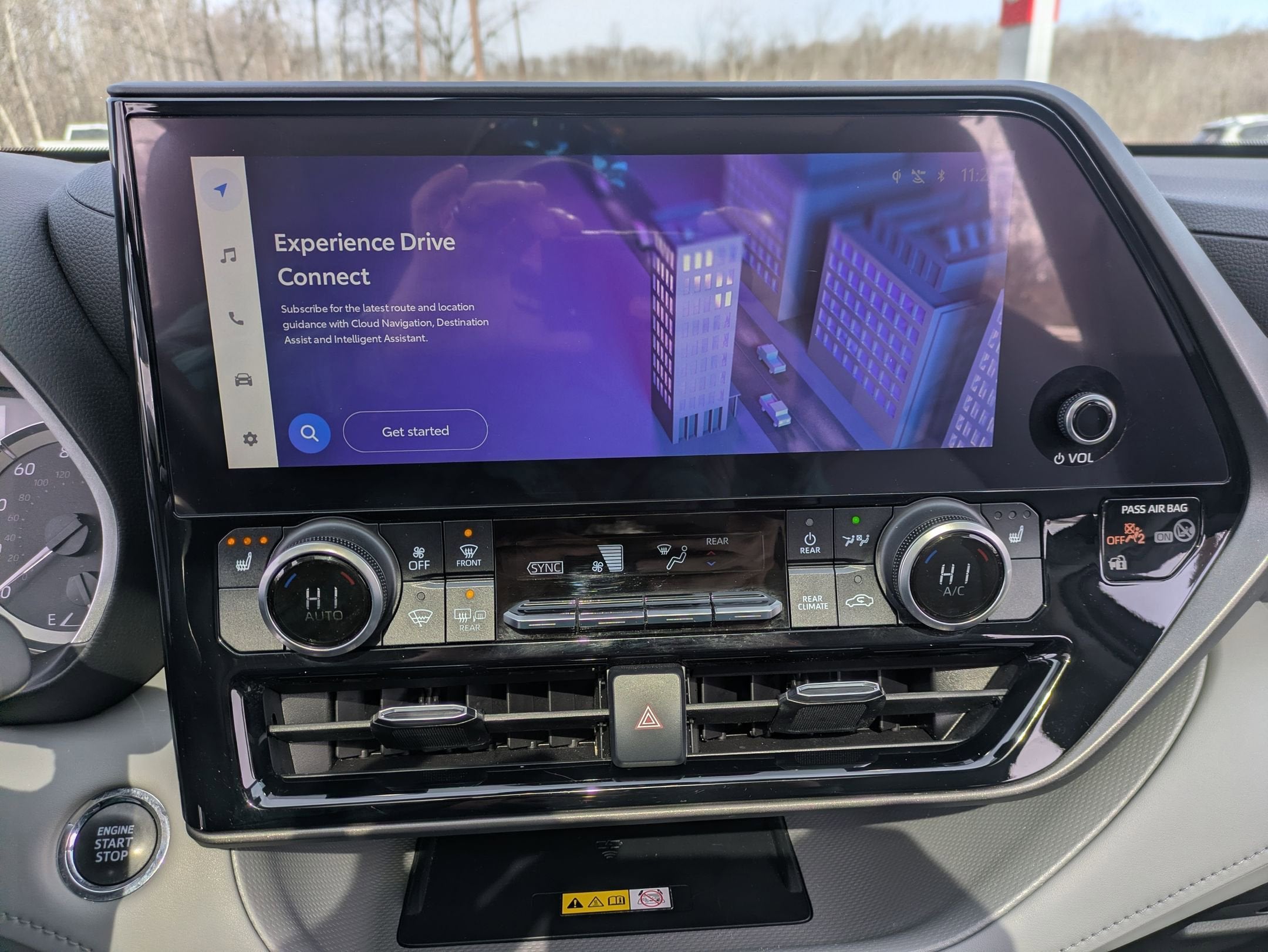 2023 Toyota Highlander Base