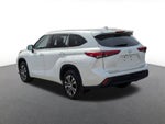 2023 Toyota Highlander Base