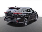 2024 Toyota Highlander Base