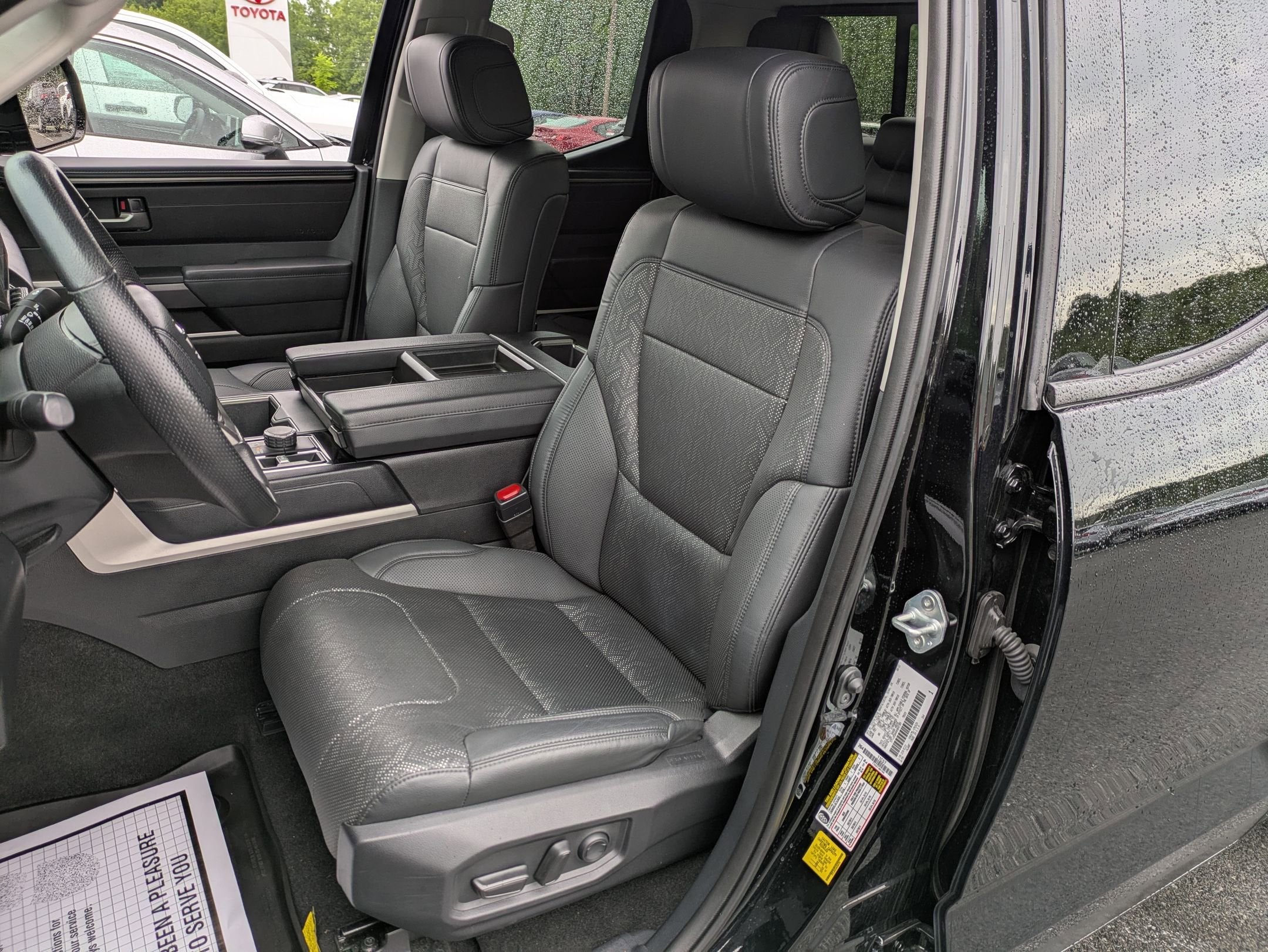 2022 Toyota Tundra 4WD SR5